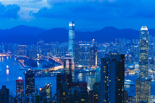 国潮新中式，直播间里带火一座城