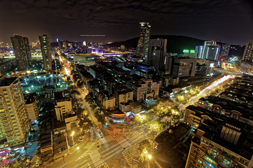 董袭莹的跨界疑云，谁在紧张？
