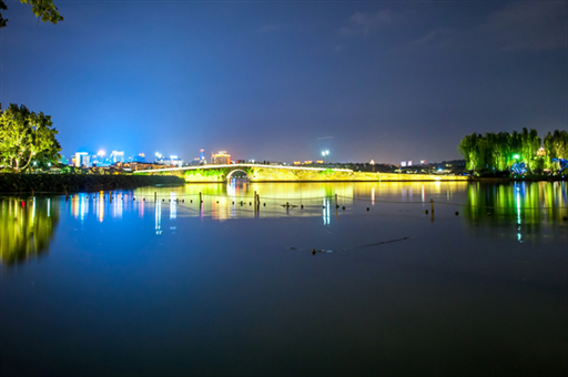 蚂蚁庄园5月19日答案：以下哪一项是重庆市的著名景点
