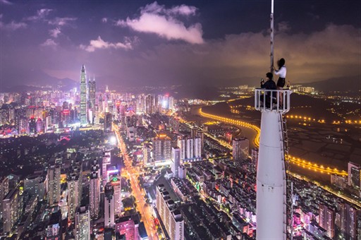 6790亿市场迎拐点，白酒行业的下半场战局